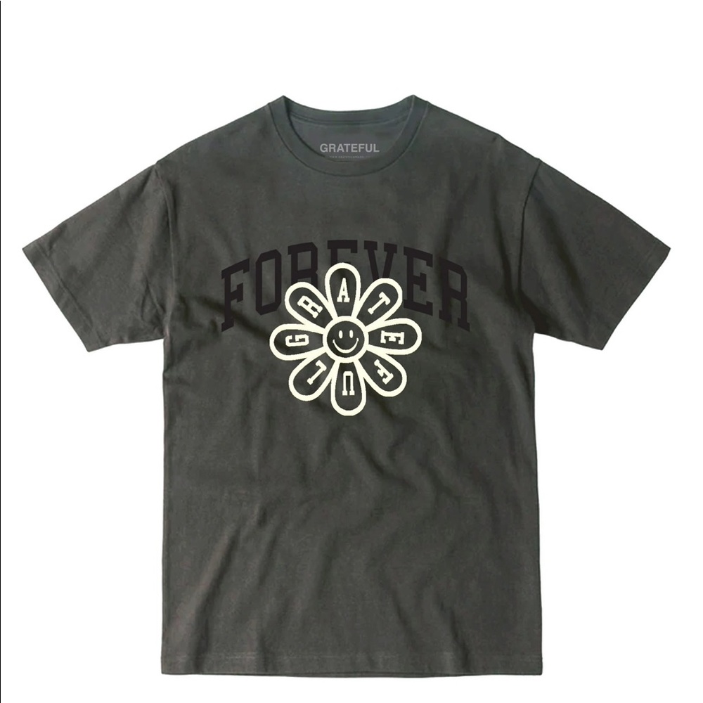 NWT - Grateful Apparel Tshirt Size Small
